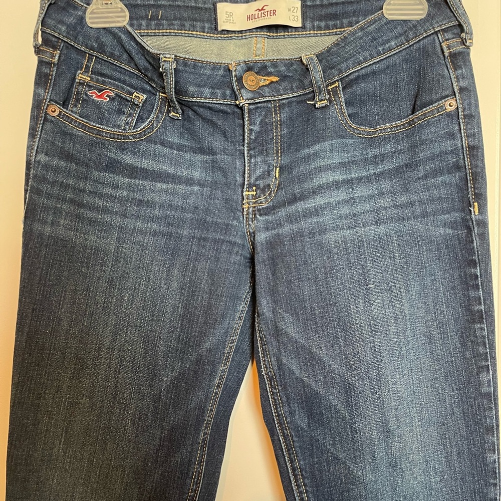 Hollister low rise dark wash boot Jean